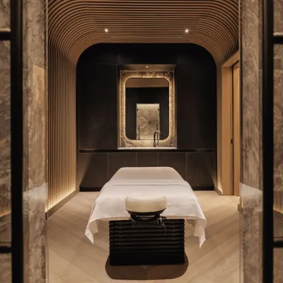 Gallery REVITALIZE BEAUTY 4 spa_treatment_room_1584039817